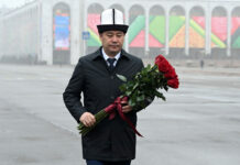 Президент почтил память погибших во время Аксыйских событий. ФОТО