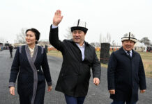 Президент чек ара маселесин чечүүнү убада кылды