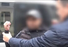 Двое осужденных в колонии вымогали у заключенного деньги