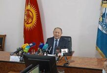 Бишкектин мэри айрым укуктарды акимдерге өткөрөт