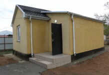 Көл-Төр айылында милиция кызматкерине кызматтык үй тапшырылды