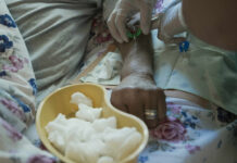 В ходе конфликта на границе пострадали один мирный житель и военный, — уточнение Минздрава