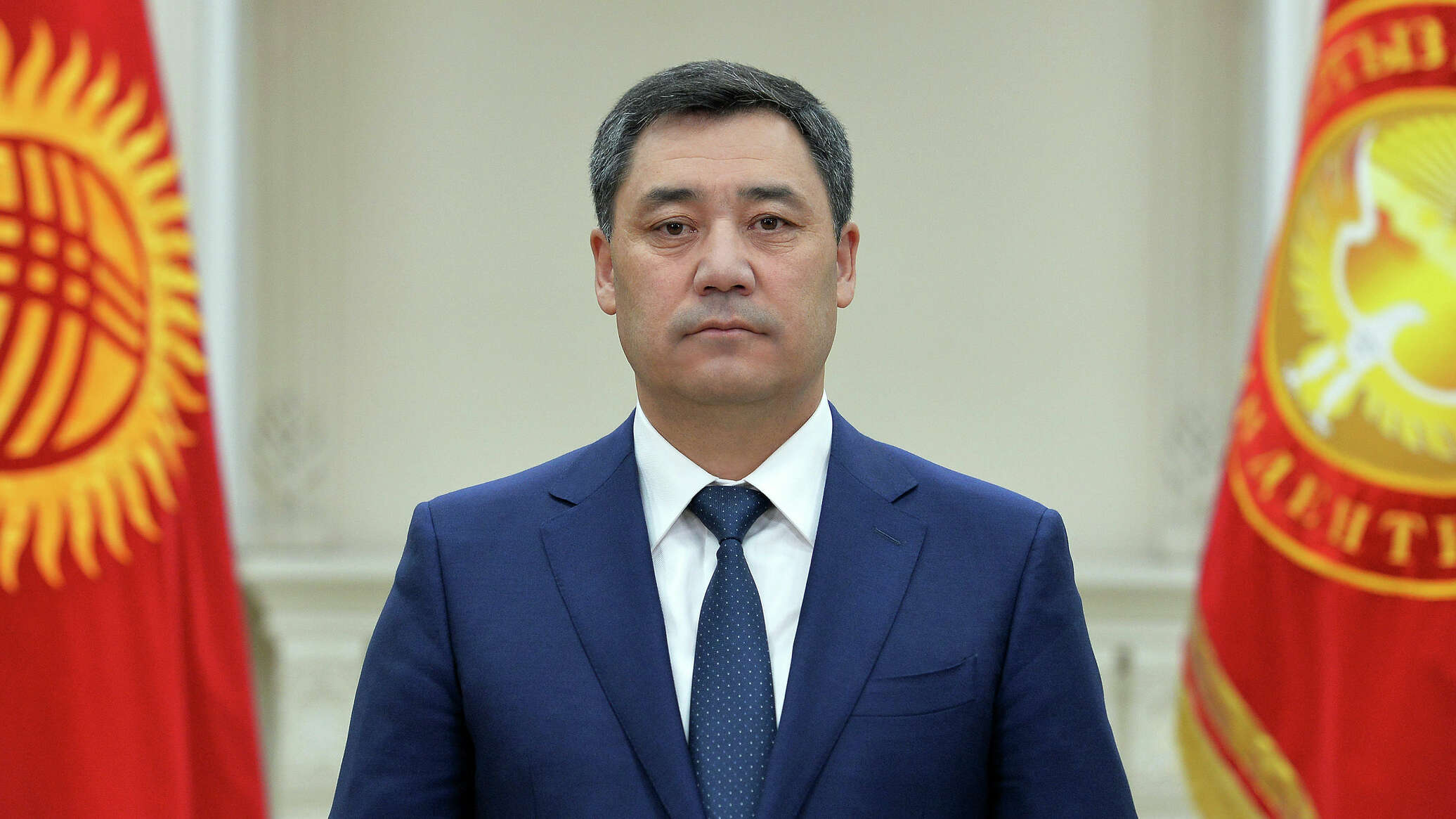 Жапаров киргизия. Фото президента Кыргызстана Садыр Жапаров. Жапаров и Рахмон.