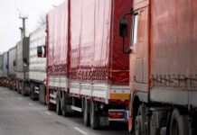 “Ак-Тилек” бекетинде 200гө жакын жүк ташуучу унаа кезекте турат