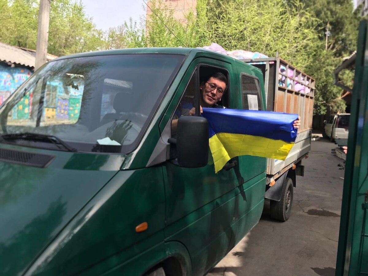 278295251 10161634756004992 7029758298420356439 n Бишкекчане собрали и отправили первую партию гумпомощи гражданам Украины