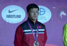 Эрназар Акматалиев стал серебряным призером чемпионата Азии по вольной борьбе