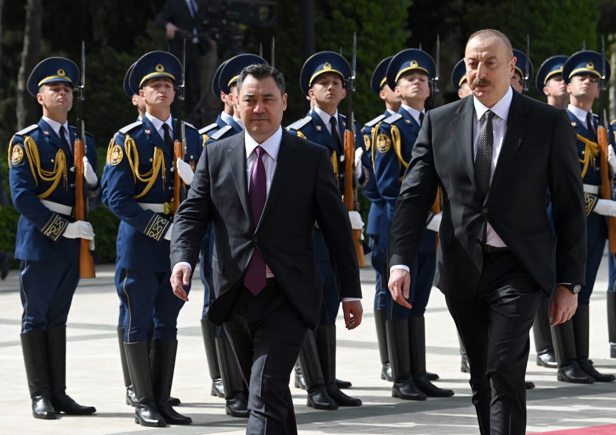 278750995 5107389195974382 5567873806417179127 n В Баку состоялась церемония официальной встречи Садыра Жапарова и Ильхама Алиева