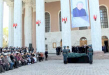 Эл акыны, жазуучу, киносценарист жана коомдук ишмер Омор Султанов менен коштошуу зыйнаты өттү