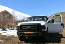 «Кумтор» передал пикап повышенной проходимости Тюпскому лесничеству