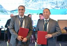 Доскул Бекмурзаев жана «EcoEner» испан энергетикалык компаниясы ГЭС куруу боюнча мемарандумга кол коюшту