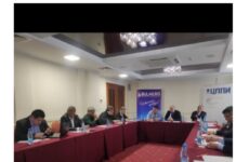 “Идеология жана Кыргызстандын улуттук кызыкчылыгы” темасында талкуу жүрүүдө