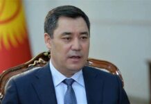 Акылбек Жапаров кызматтан кетпейт, – президент