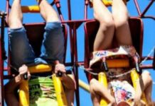 Жалал-Абадда эки жаран аттракциондон кулап түштү