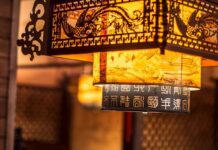 В Бишкеке оштрафовали китайские кафе на 371 тыс. сомов