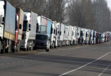 «Ак-Тилек» постунда кезекте 105 оор жүк ташуучу унаа турат