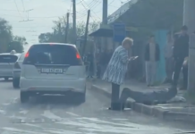 В Бишкеке женщина на «Форде» сбила милиционера