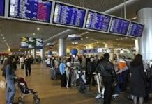 Въезд граждан КР на территорию России разрешен исключительно воздушным путем, — посольство