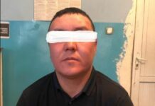 Мужчина проникал в больницы и воровал мобильники пациентов и медиков