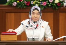 Депутат Динара Ашимова өз ыктыяры менен кызматтан кетти