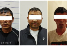 Мужчины на «Фите» брали людей на остановках, обещая «подвезти», а потом грабили