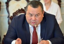 “Өзү жакшы шарт түзө албаса, элге кайра кайтарып берсин”, – Балбак Түлөбаев