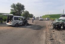 На трассе Бишкек — Ош в аварии погибли мужчина и младенец, еще 10 человек пострадали