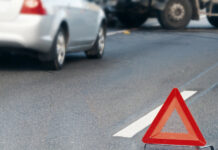 На пешеходном переходе в Бишкеке сбили девушку