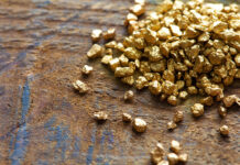 В Ала-Буке задержали шестерых мужчин, которые незаконно добывали золото