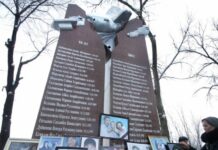 Садыр Жапаров Дача-СУ окуясы боюнча иште тергөөчүлөр көп нерселерди жашырып жатканын билдирди