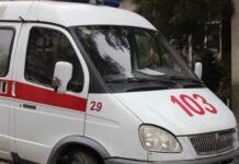 В Бишкеке школьник выпал из окна 9-го этажа