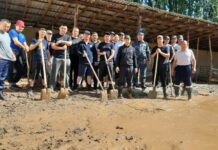 Селден жабыр тарткандарга милиция жардам берүүнү улантууда