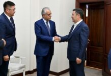 Садыр Жапаров Азия футбол конфедерациясынын (АФК) Президенти Салман бин Ибрахим Аль-Халифа менен жолугушту