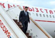 Садыр Жапаров из Москвы вылетел в Абу-Даби