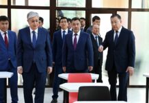 Садыр Жапаров и Касым-Жомарт Токаев посетили филиал КазНУ в Бишкеке