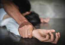 В Сокулуке мужчина много лет насиловал свою падчерицу, 2008 года рождения