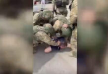 В Оше задержали майора милиции за вымогательство $1,5 тысяч. ВИДЕО