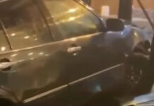 В центре Бишкека легковушка въехала в кафе. ВИДЕО