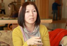 Динара Ошурахунова: На месте родителей избитой школьницы подала бы в суд