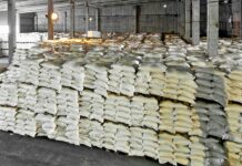 Ири соода тармактары кумшекерди сатууга чыгарбай, кампаларында кармап турушкан