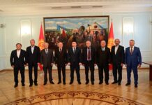 Төрага Талант Мамытов Жогорку Кеңештин мурдагы төрагалары менен жолугушту