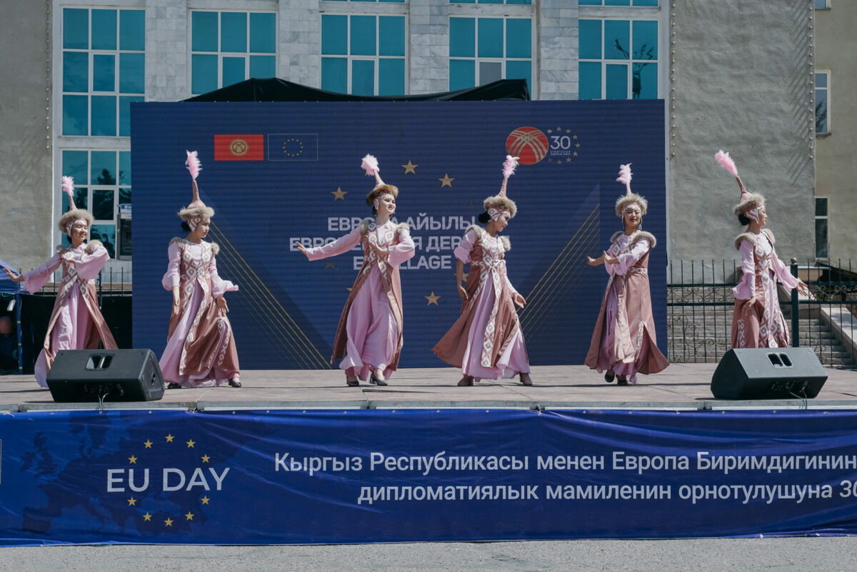 toktonaliev foto 163 of 217 30 лет успешного сотрудничества: в трех городах КР с размахом отметили День Европы