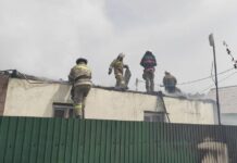 В Бишкеке произошел пожар в частном доме. ФОТО