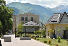 Суд: Решение о конфискации дома Атамбаева принято не при Жапарове, а при Жээнбекове