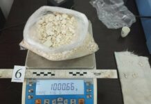 Афганистандын жараны өзгөчө ири өлчөмдөгү баңгизат менен кармалды