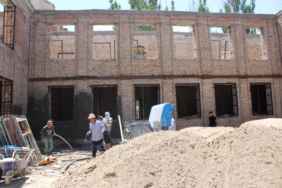 1655357528 На какой стадии строительство школ и детских садов в Бишкеке? ФОТО