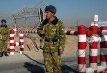 В Погранслужбе опровергли заявление депутата ЖК о поборах на КПП с граждан Узбекистана