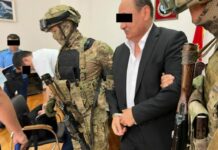 ВИДЕО. Как задерживали главу Минздрава Алымкадыра Бейшеналиева