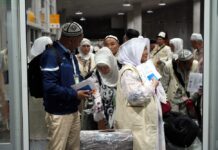 Первая группа паломников из Кыргызстана вылетела в Саудовскую Аравию