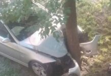 Кой-Таш айылында унаа бакты сүзүп, айдоочу 19 жаштагы кыз ооруканада каза болду