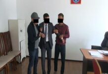 Задержанного со взяткой начальника налоговой в Нарыне уволили в связи с утратой доверия